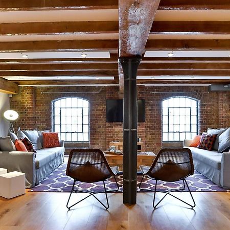 Wild Roses Serviced Apartments - Excel Warehouse 1 Лондон Экстерьер фото