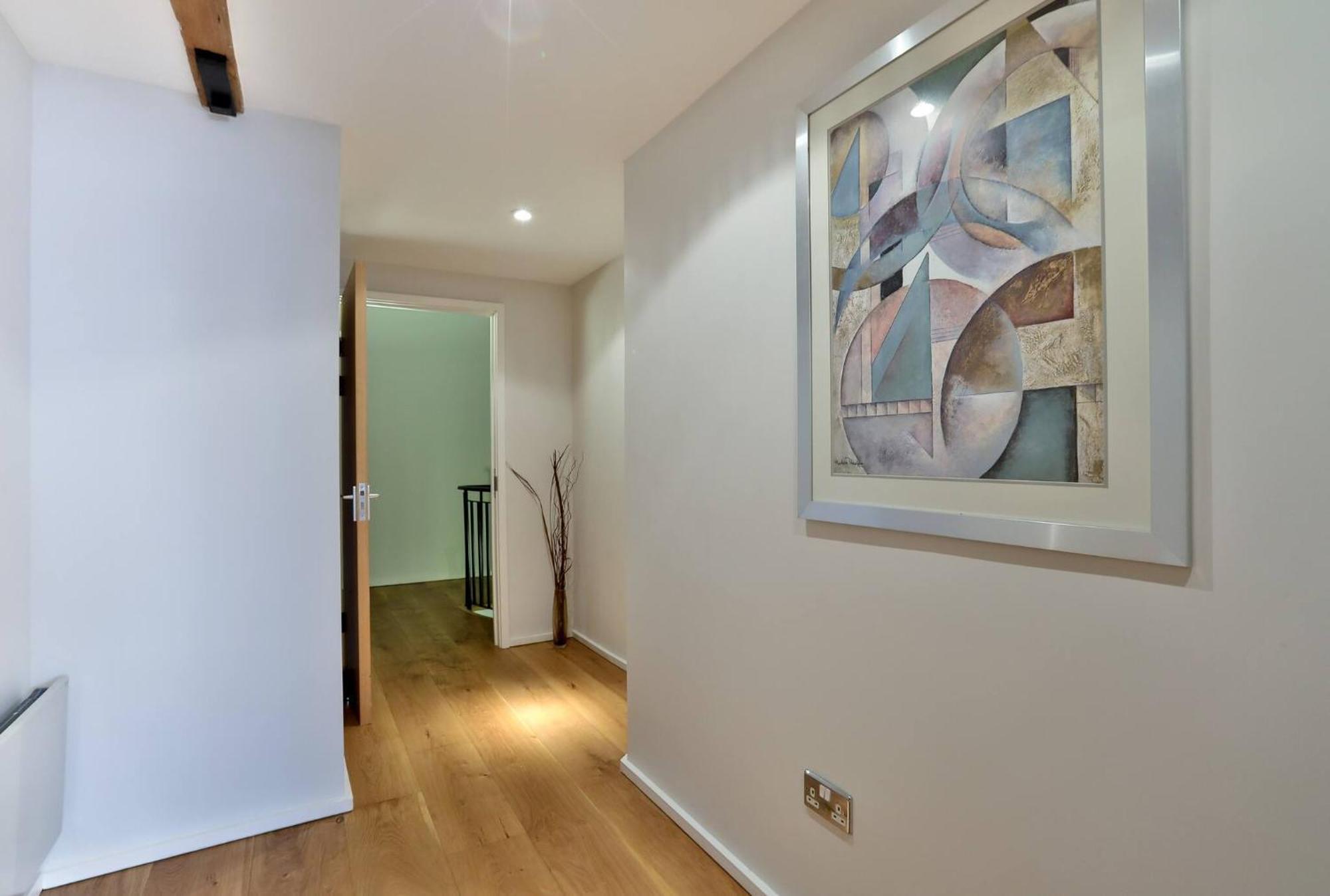 Wild Roses Serviced Apartments - Excel Warehouse 1 Лондон Экстерьер фото